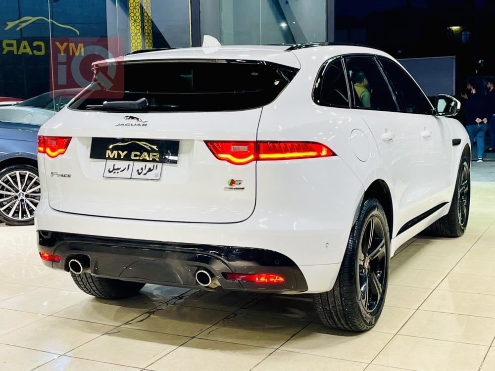جاگوار F-Pace